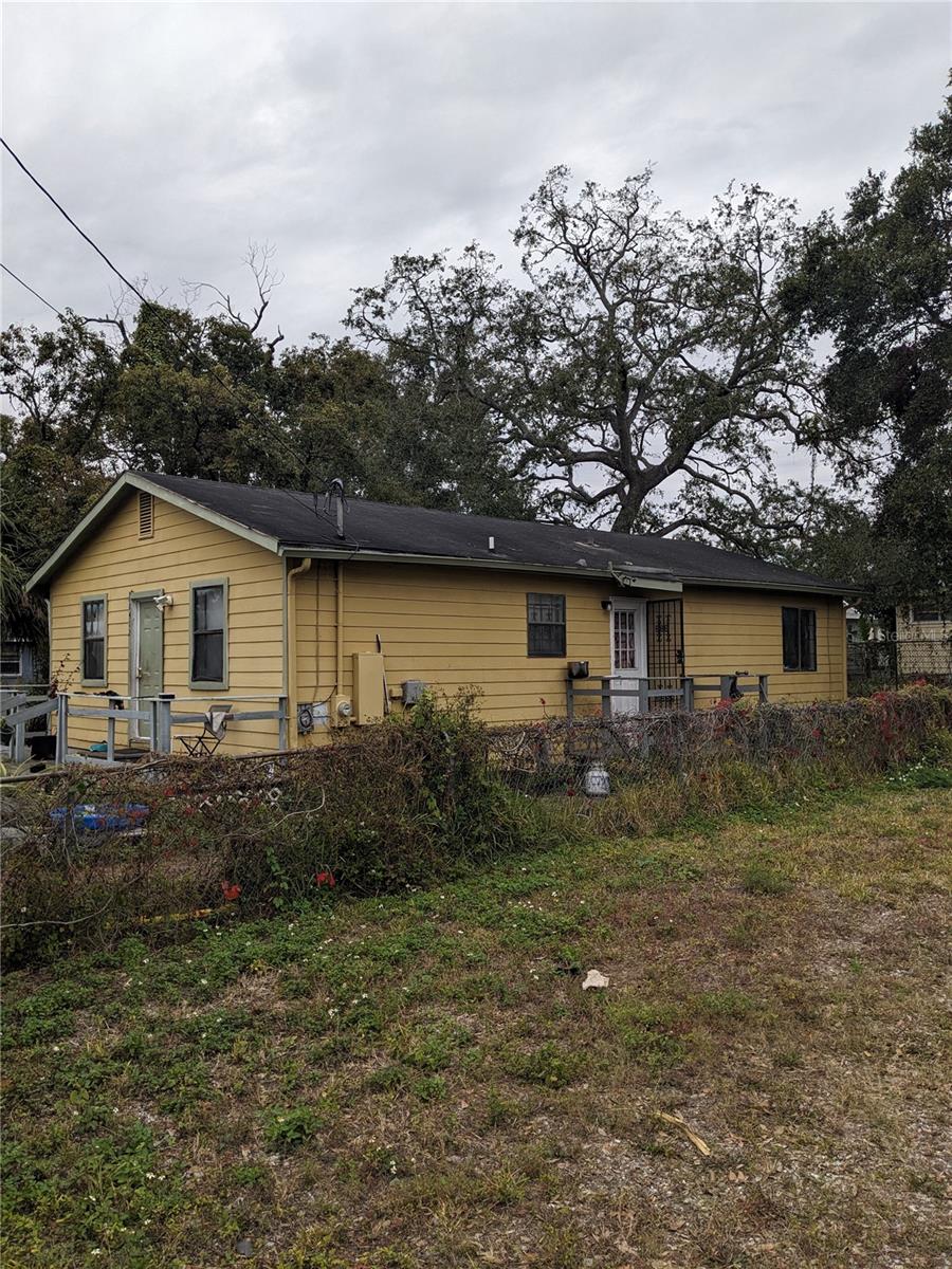 2412 E DR MARTIN LUTHER KING JR BLVD — photo 2