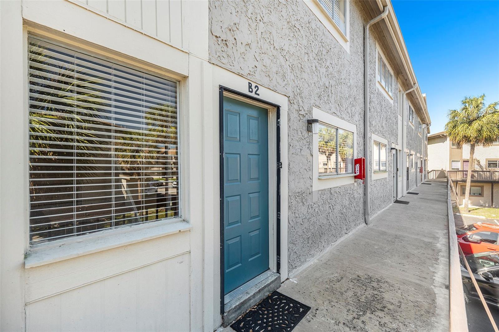 6311 NEWTOWN CIR #11B2 — photo 2
