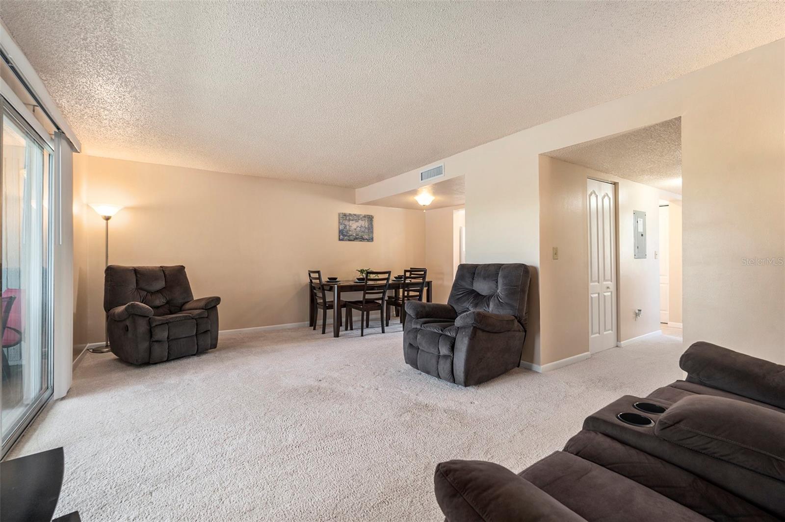6311 NEWTOWN CIR #11B2 — photo 9