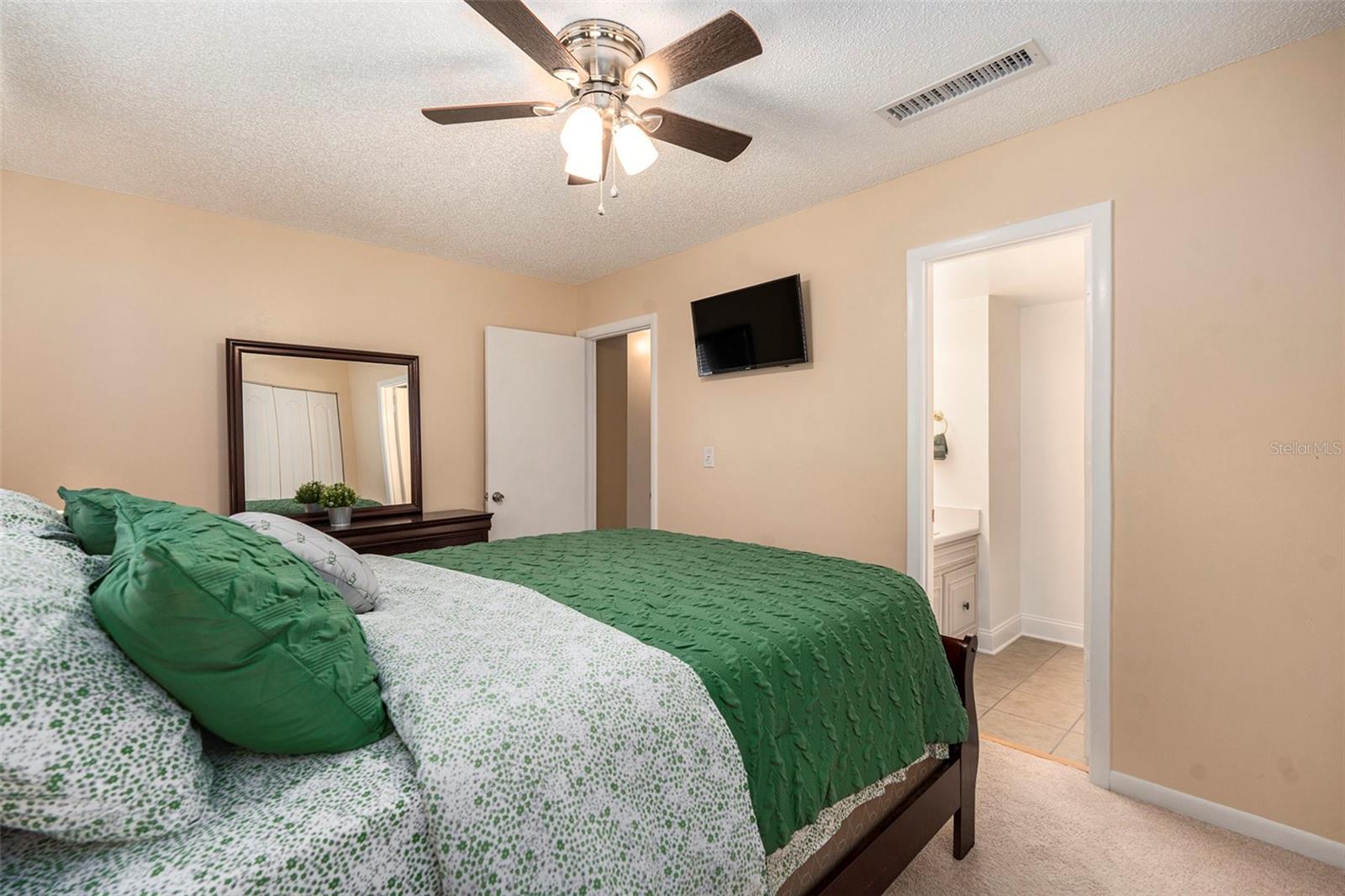 6311 NEWTOWN CIR #11B2 — photo 18