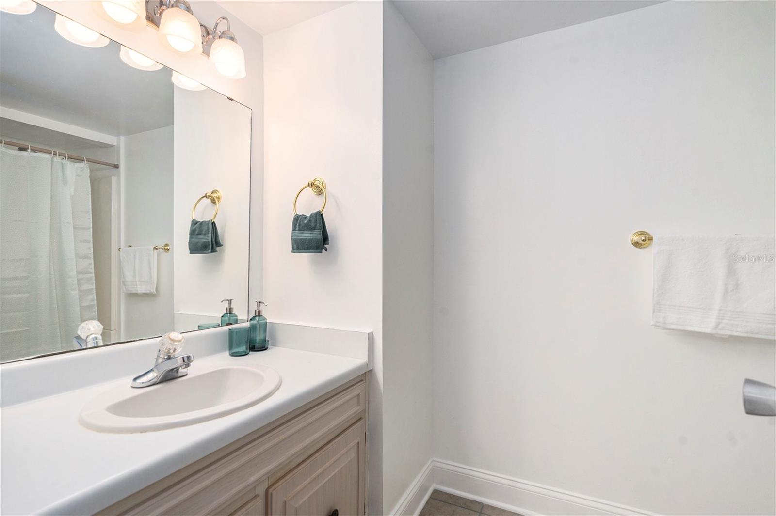 6311 NEWTOWN CIR #11B2 — photo 19