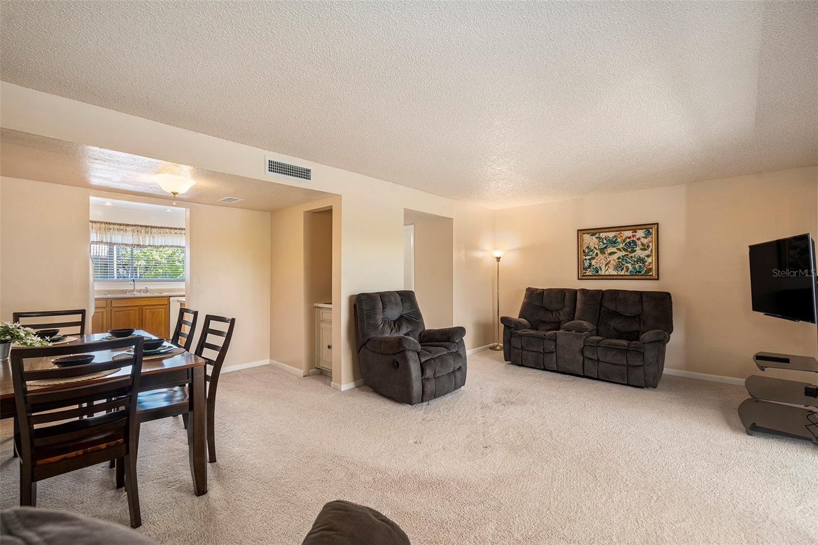 6311 NEWTOWN CIR #11B2 — photo 25
