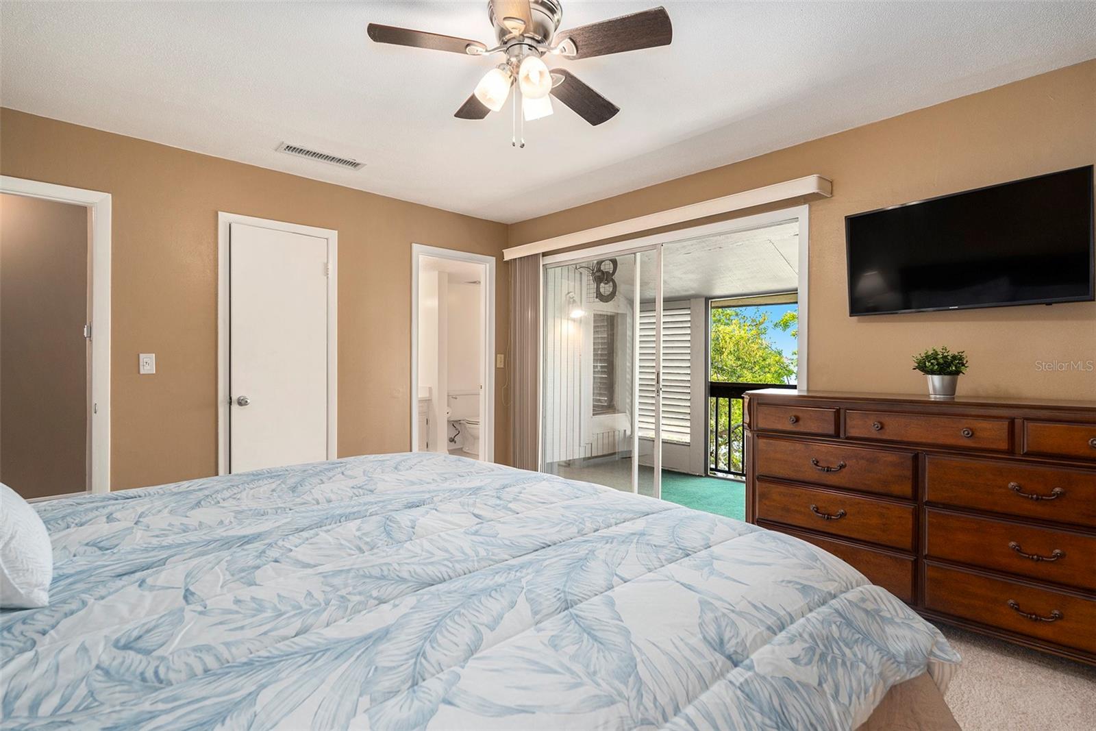 6311 NEWTOWN CIR #11B2 — photo 30