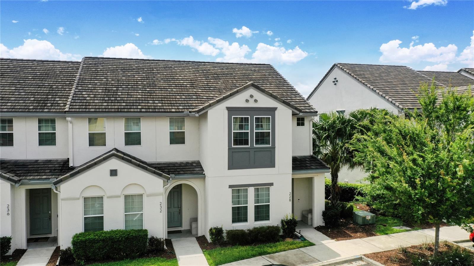 228 CAPTIVA DR photo