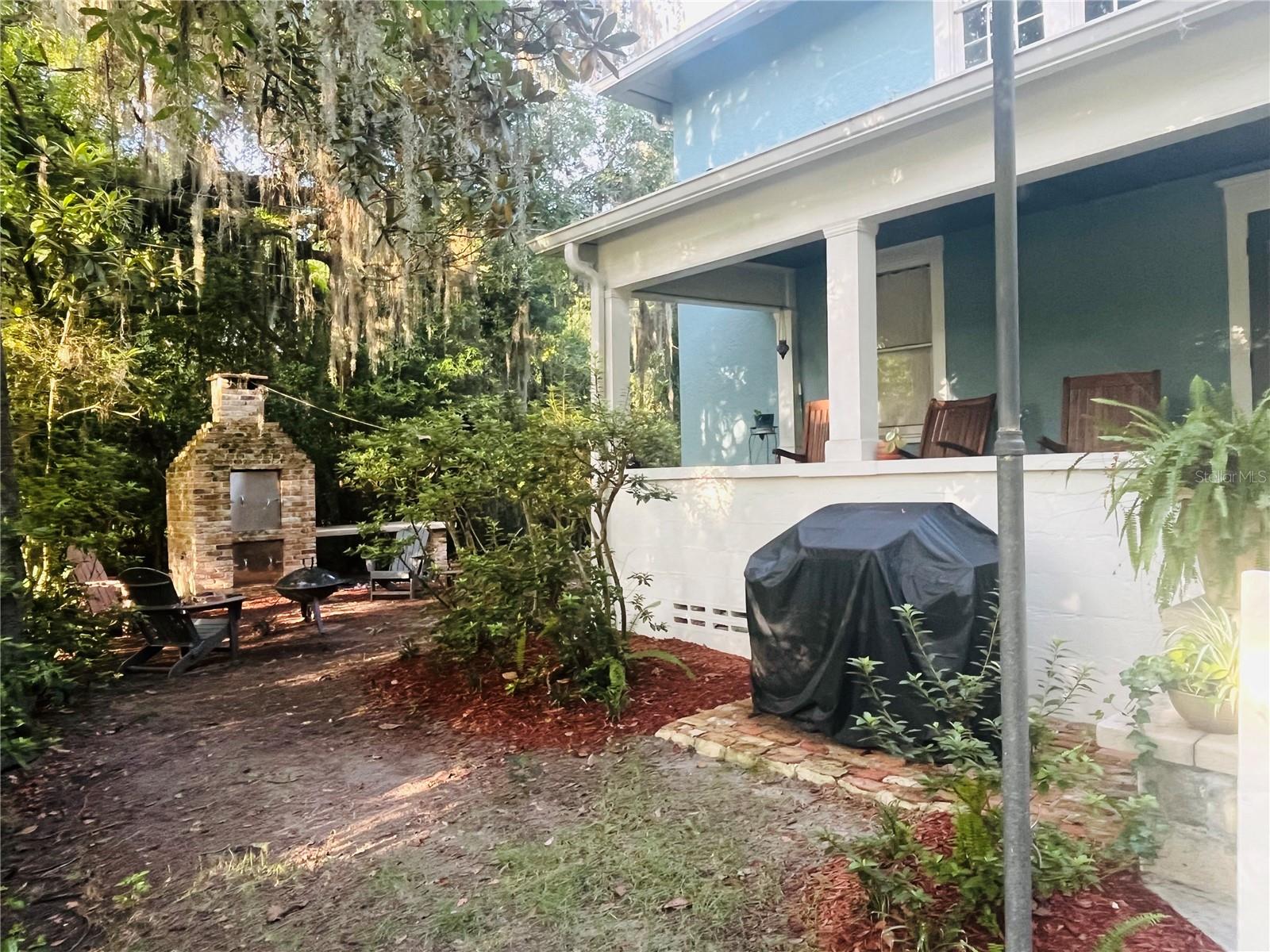 Home in GAINESVILLE — photo 2