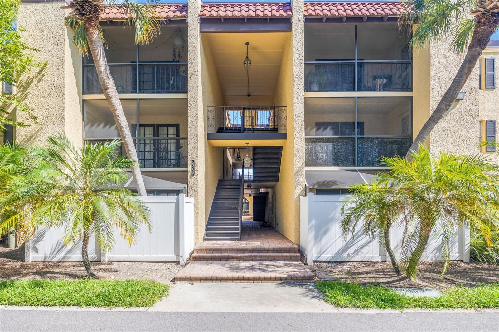 5305 SAN SEBASTIAN CT #127 photo