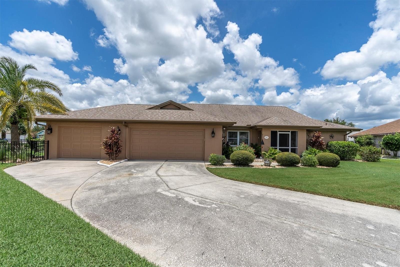 301 THORN HILL PL photo