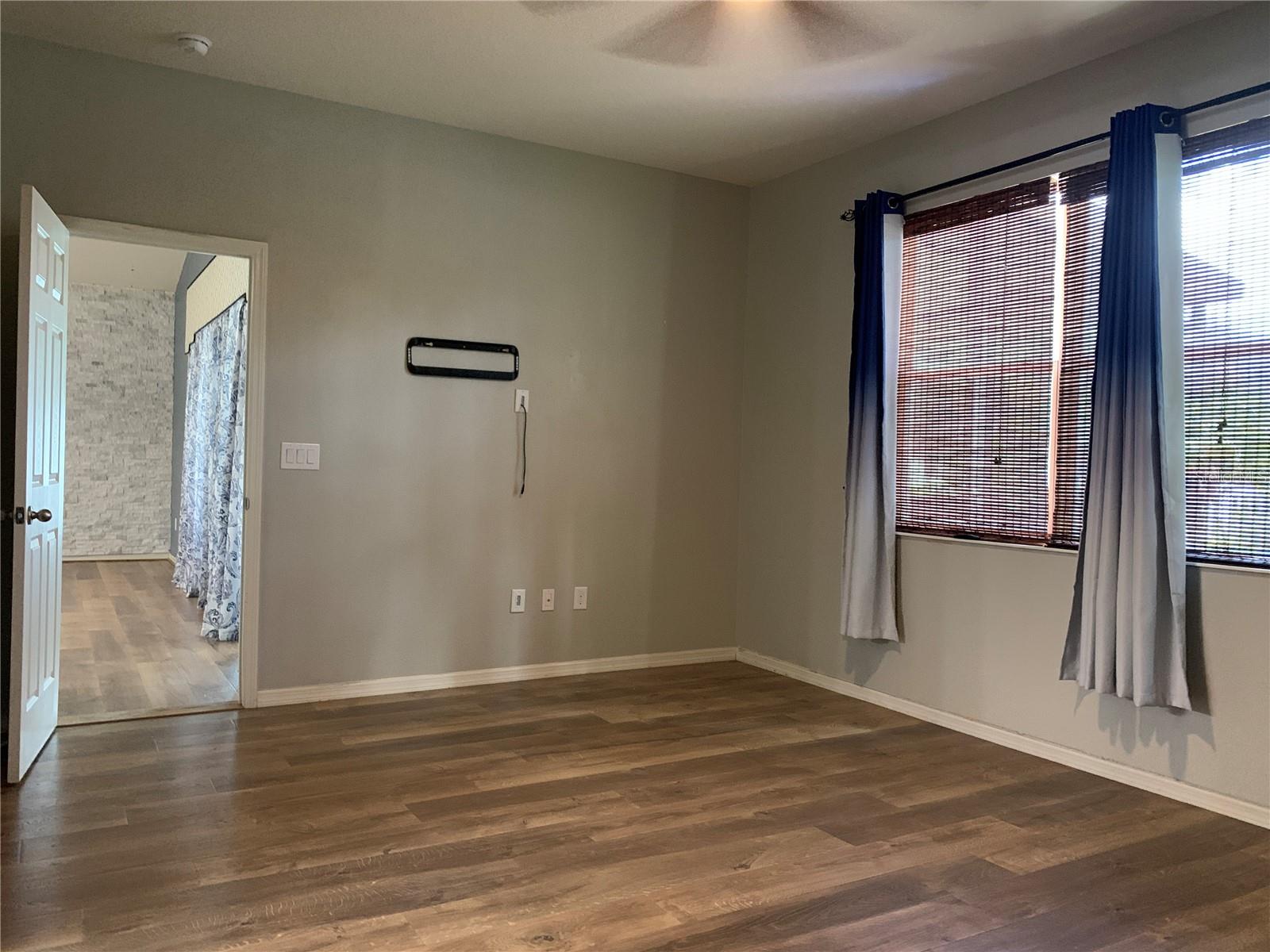 10308 HOLLAND RD — photo 33