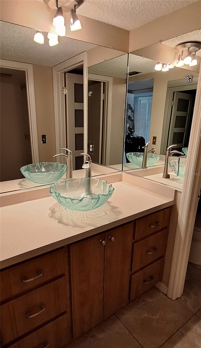 7907 SAILBOAT KEY BLVD S #205 — photo 4