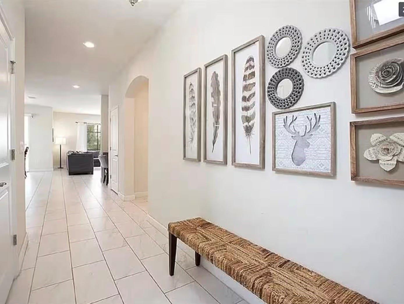4700 SLEEPY HOLLOW DR — photo 3