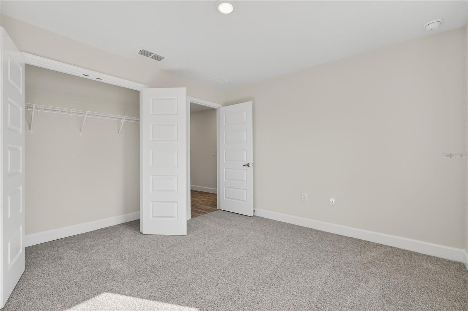 37298 HIDDEN VIEW CIR — photo 37