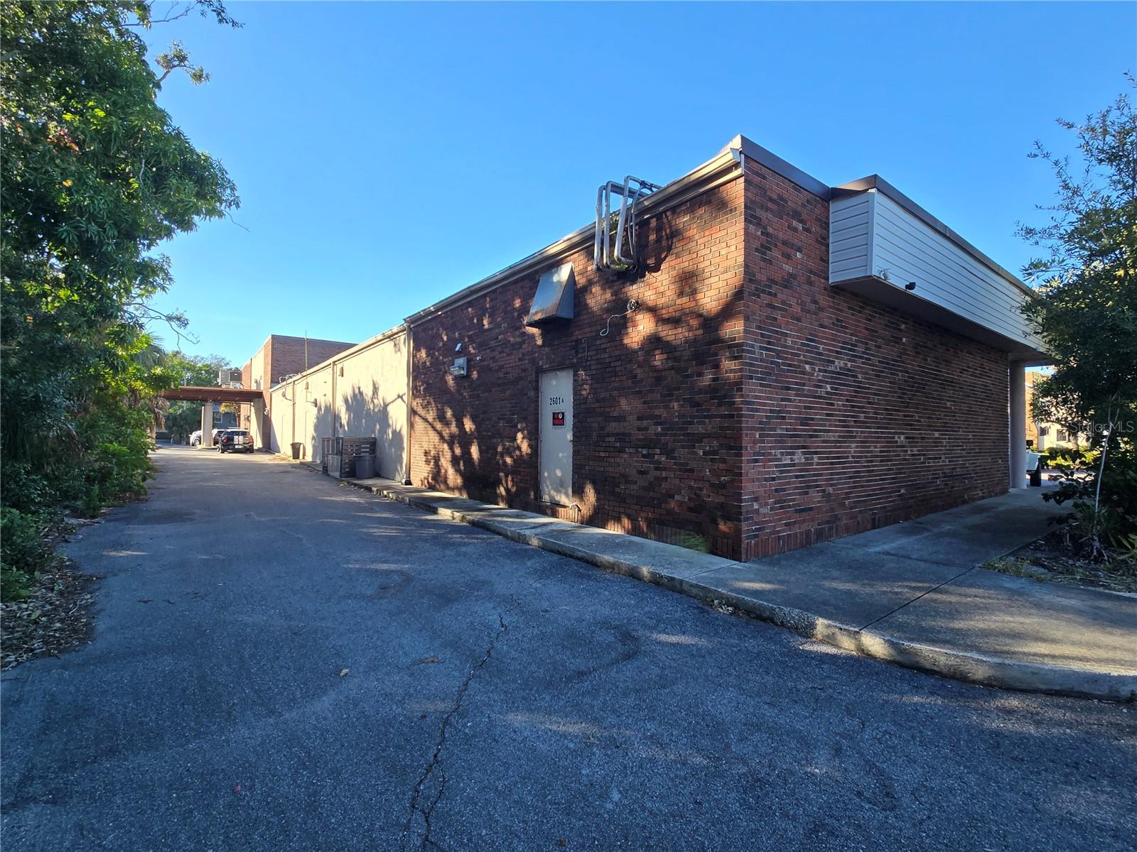 2601 MANATEE AVE W — photo 6