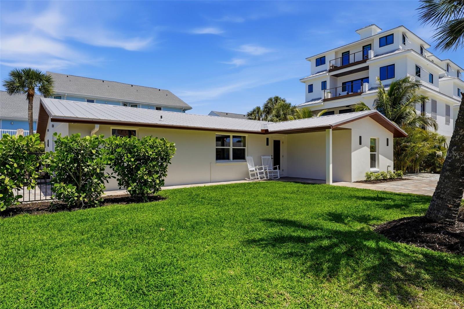 120 STANFORD DR photo