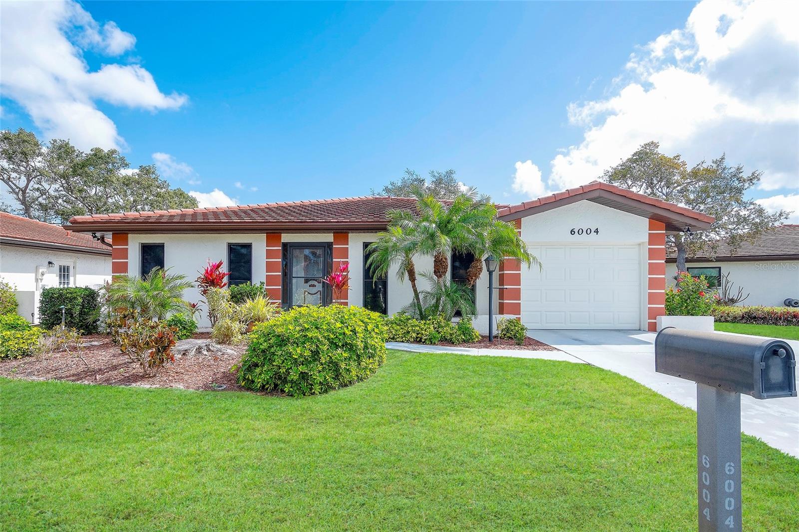 6004 VIVIENDA DR #8 photo