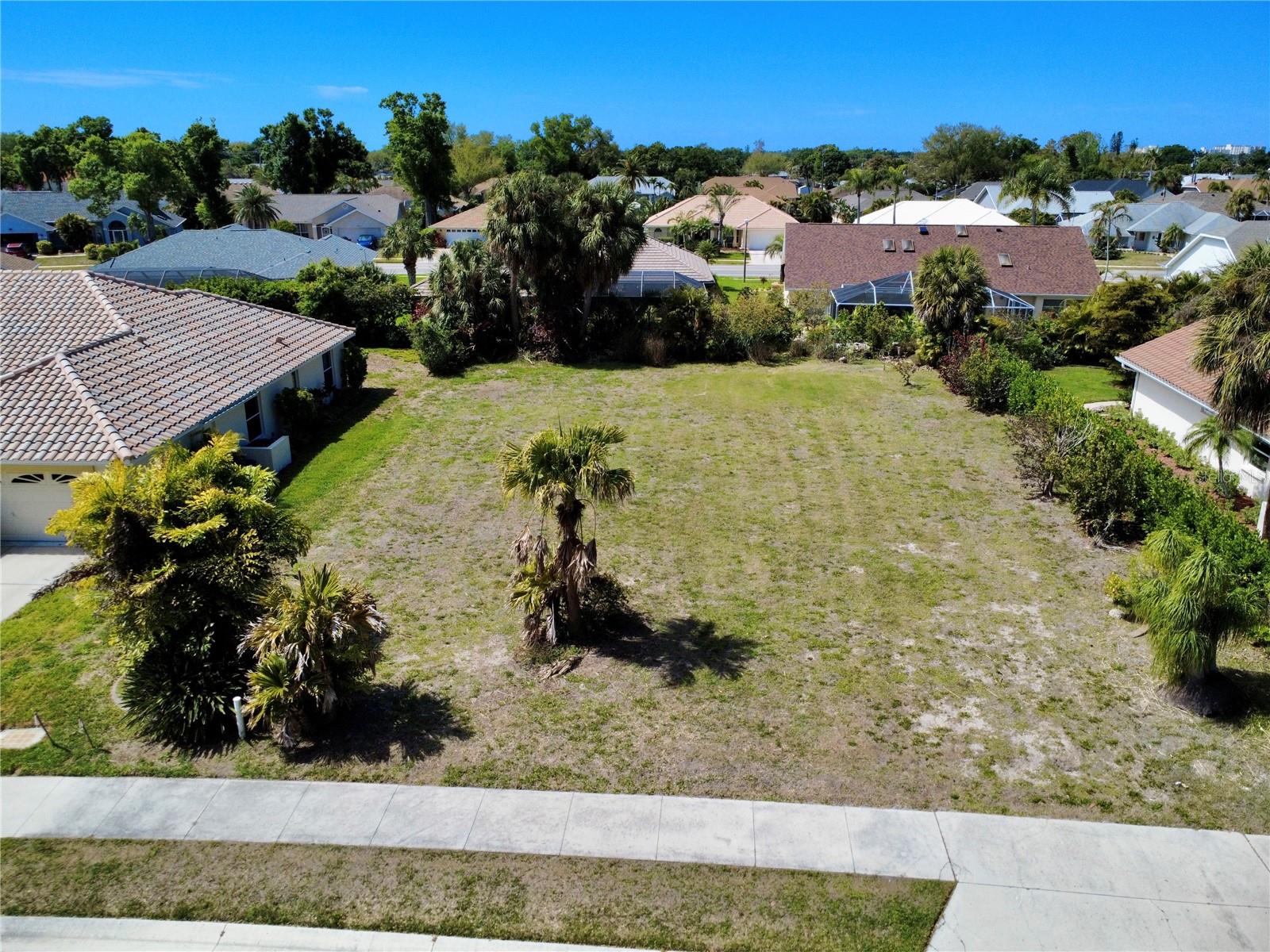 565 PARK ESTATES SQ photo