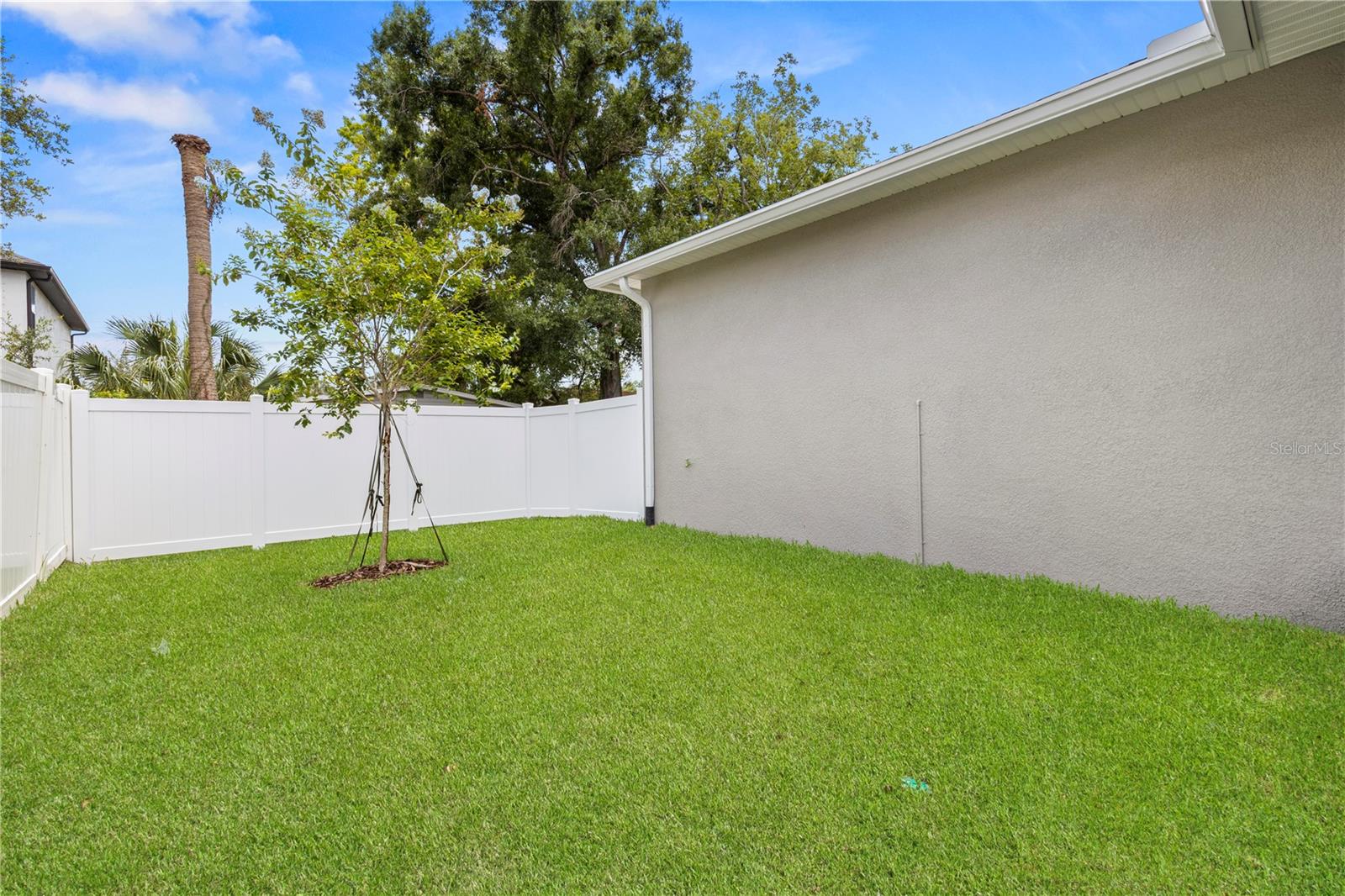 1522 W ARCH ST — photo 43