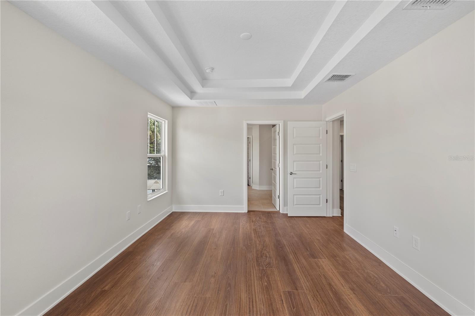 1522 W ARCH ST — photo 17
