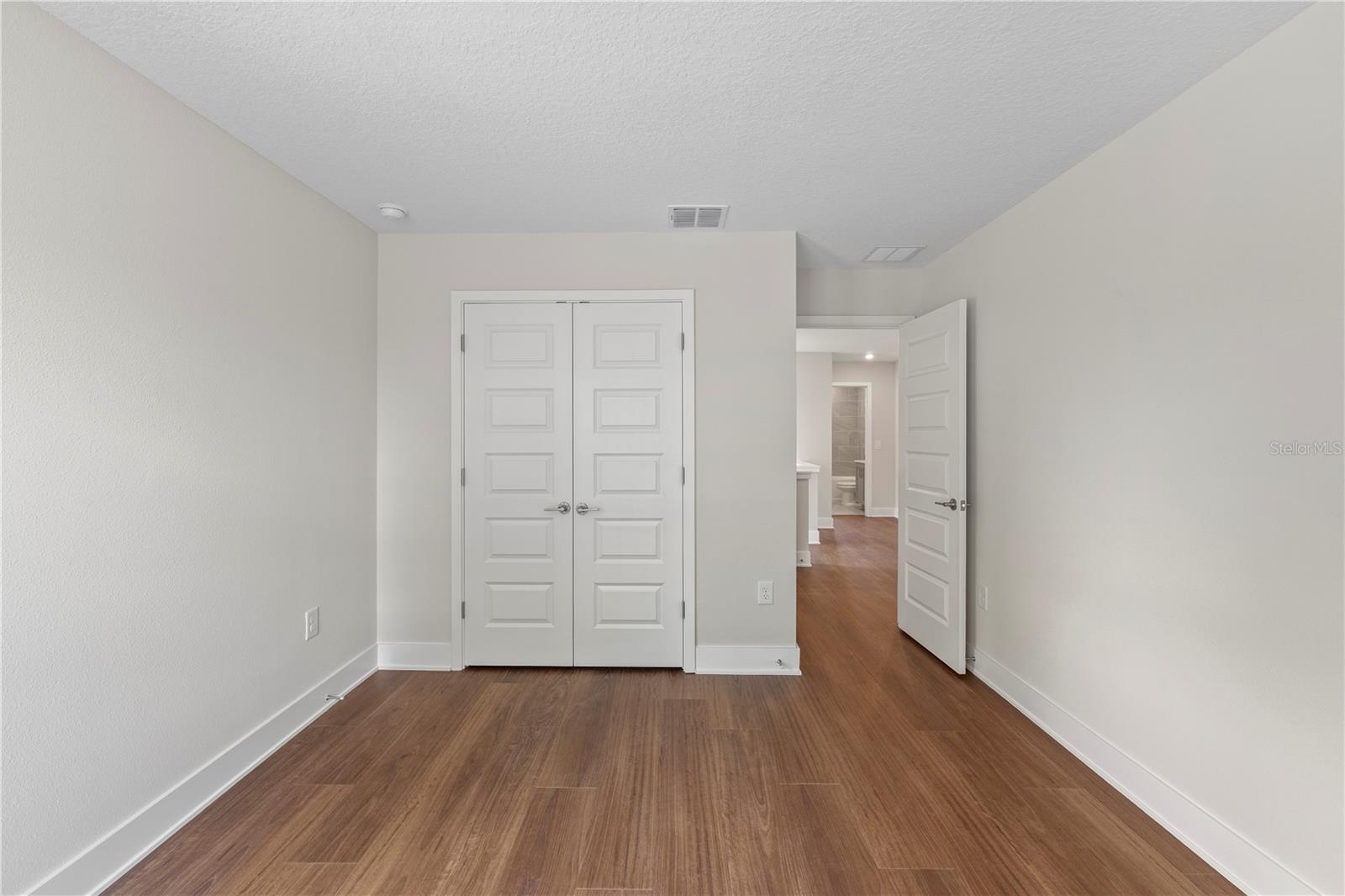 1522 W ARCH ST — photo 26