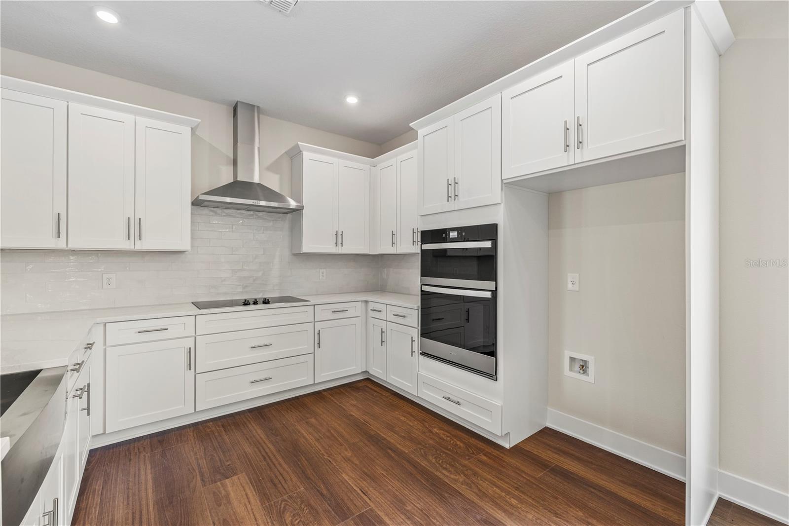 1522 W ARCH ST — photo 10