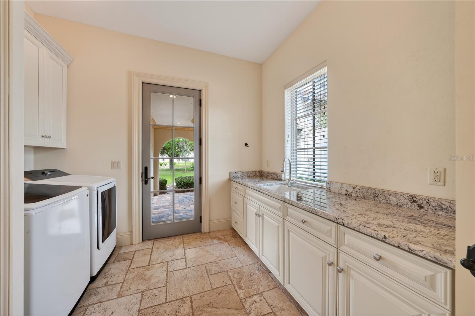 12424 SW 140TH LOOP — photo 34