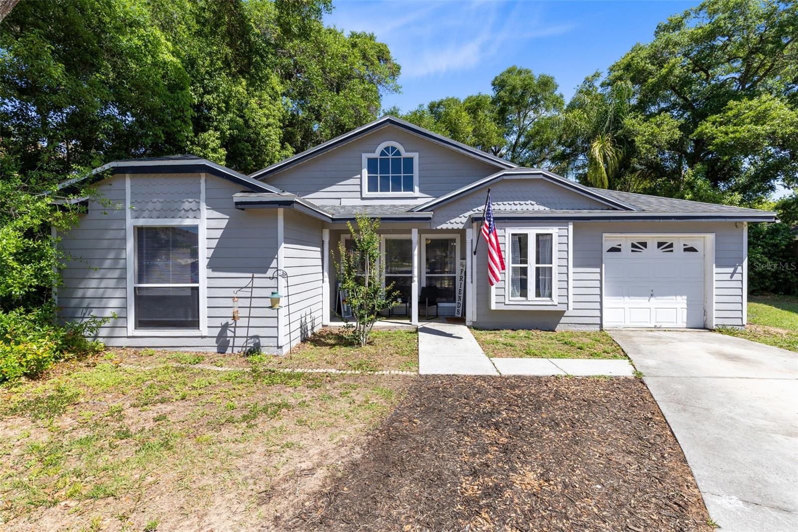 601 ARLINGTON CT photo