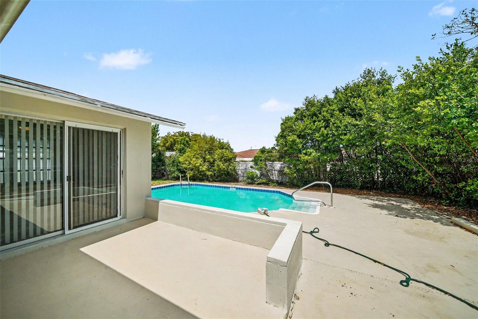 7541 SPIREA DR — photo 17