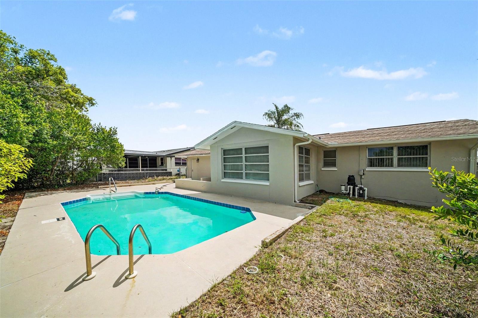 7541 SPIREA DR — photo 20
