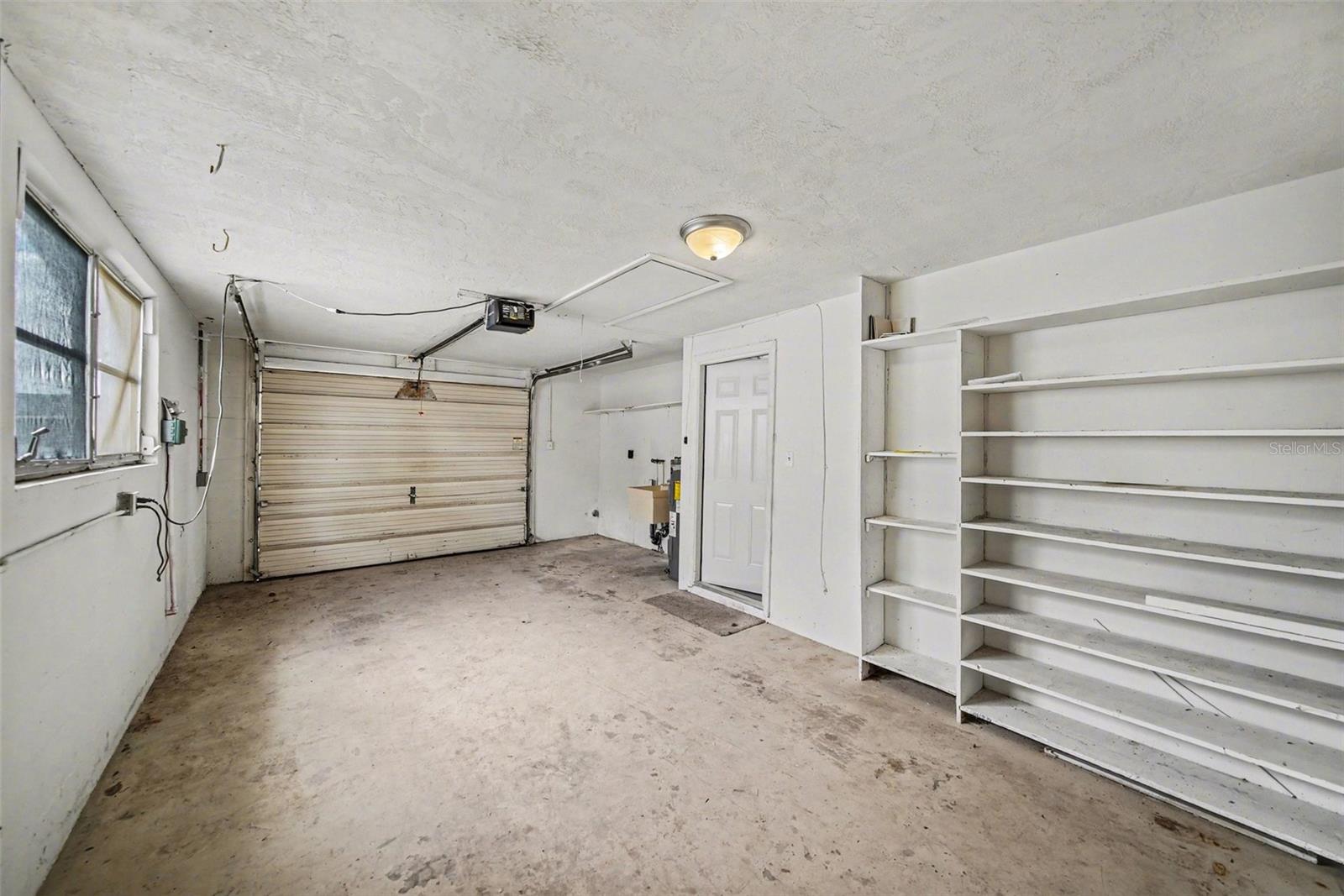 7541 SPIREA DR — photo 22
