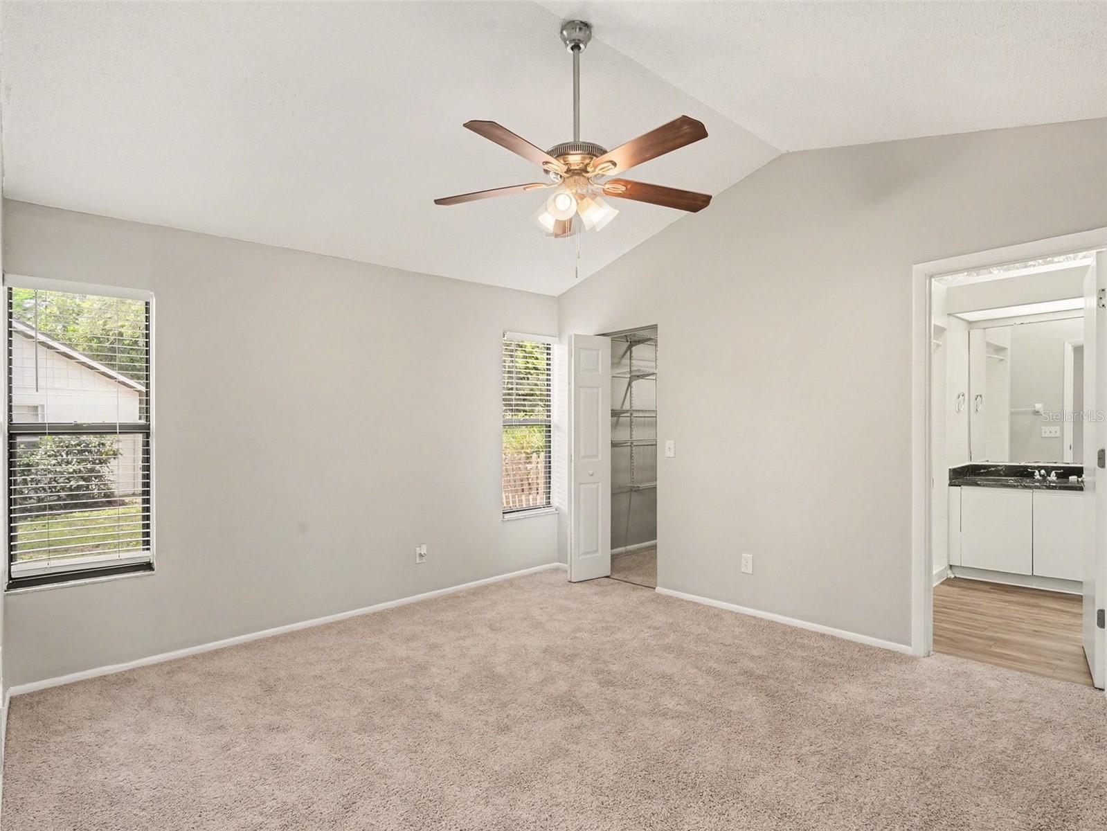 8211 COUNTRY OAKS CT — photo 6