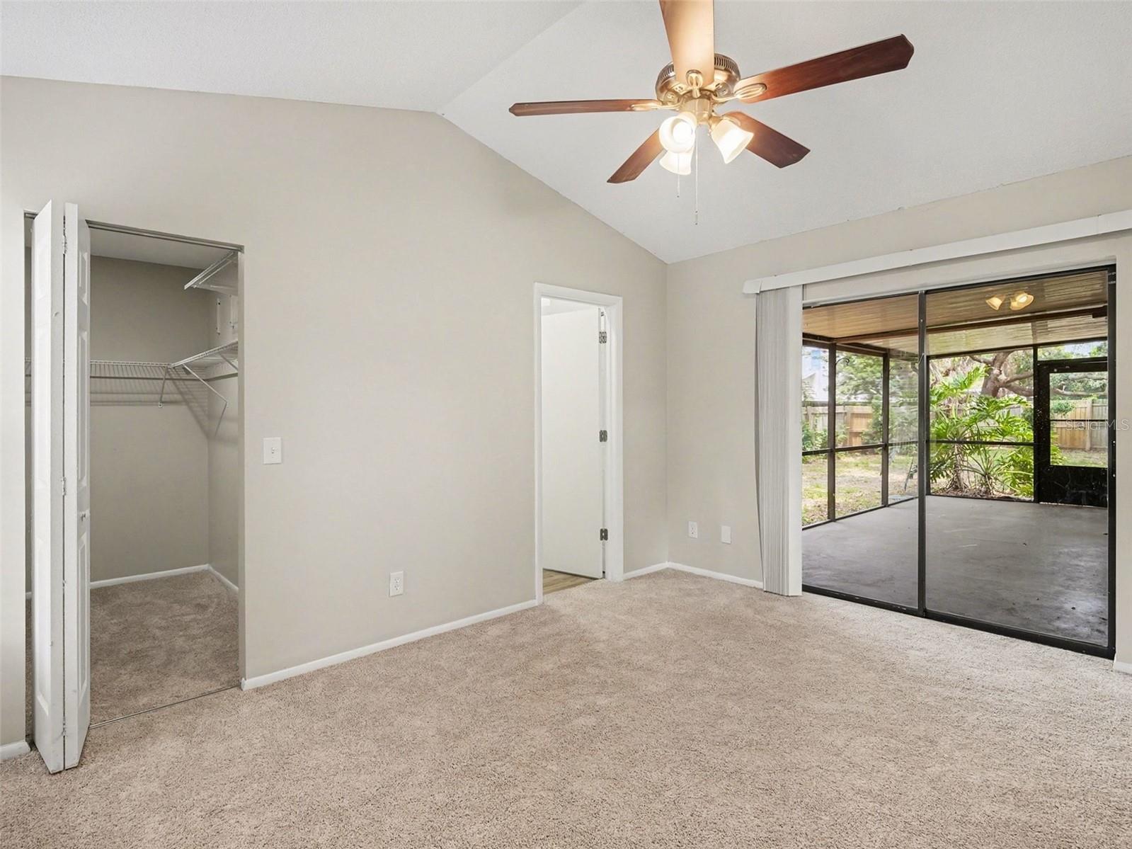 8211 COUNTRY OAKS CT — photo 19