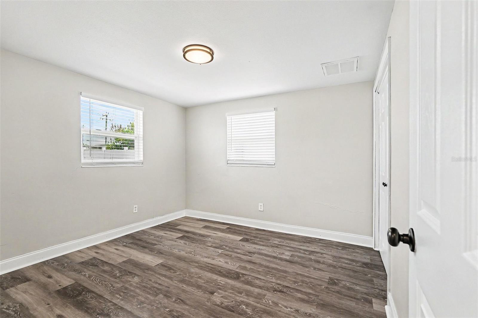 4113 KIBLER LN — photo 10