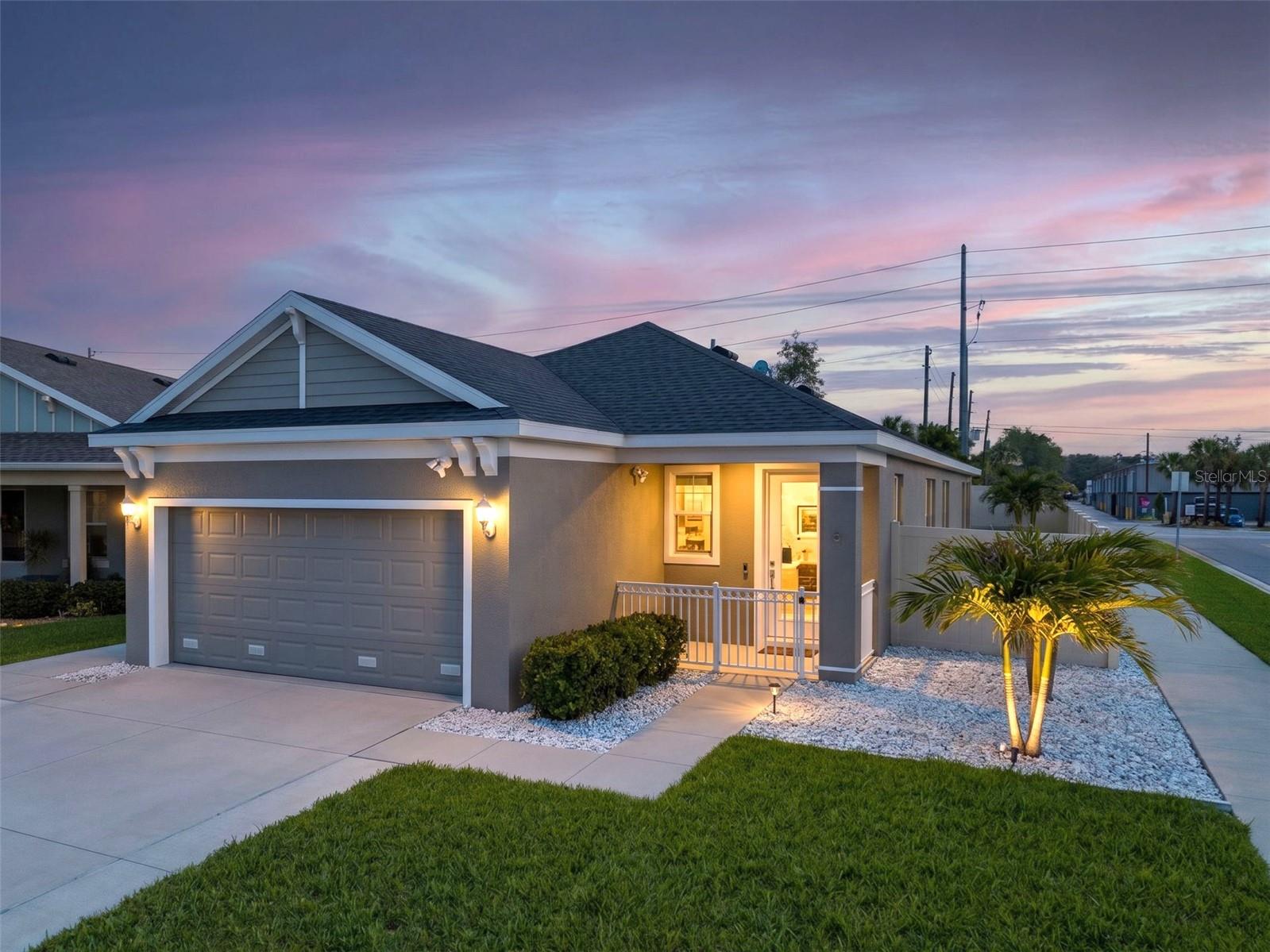 1461 N RIVER CIR photo