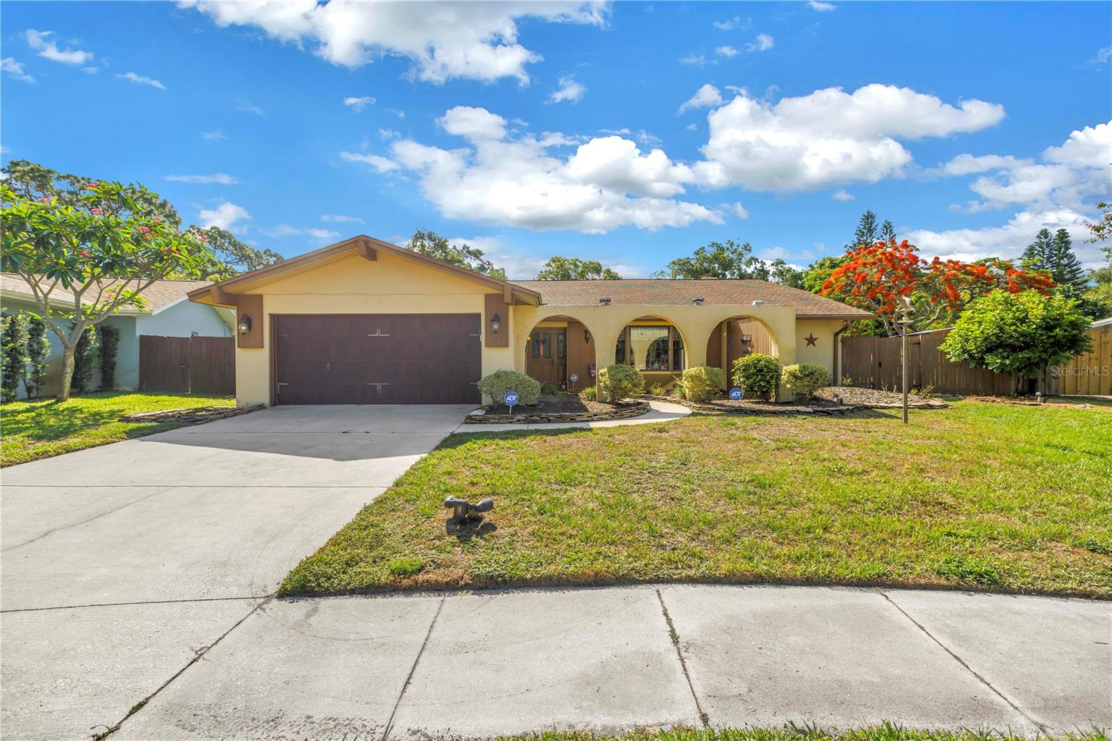 10657 DEL PRADO DR E photo
