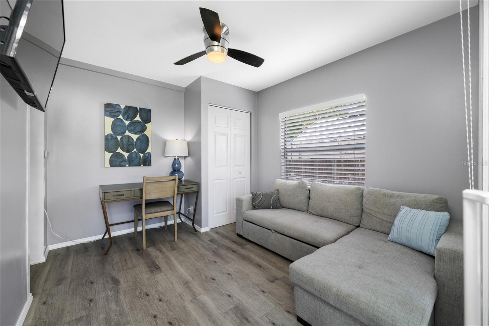 5044 BETTY ST N — photo 29