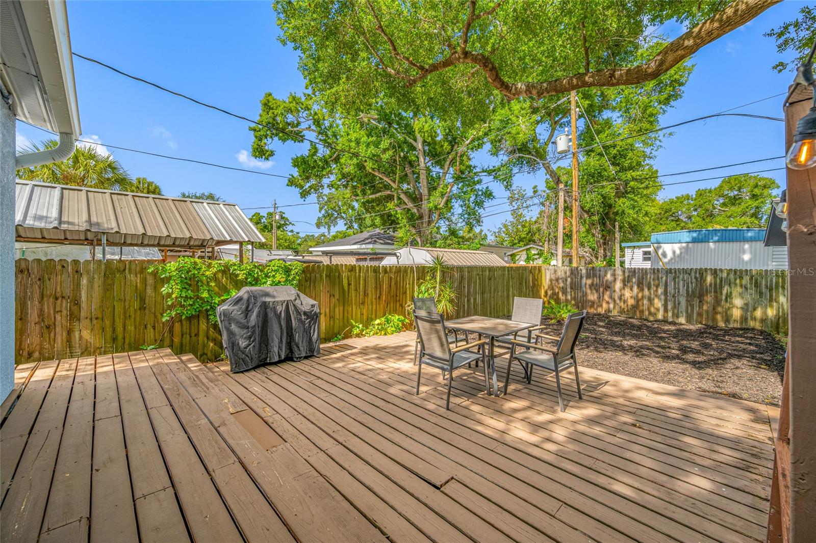 5044 BETTY ST N — photo 33