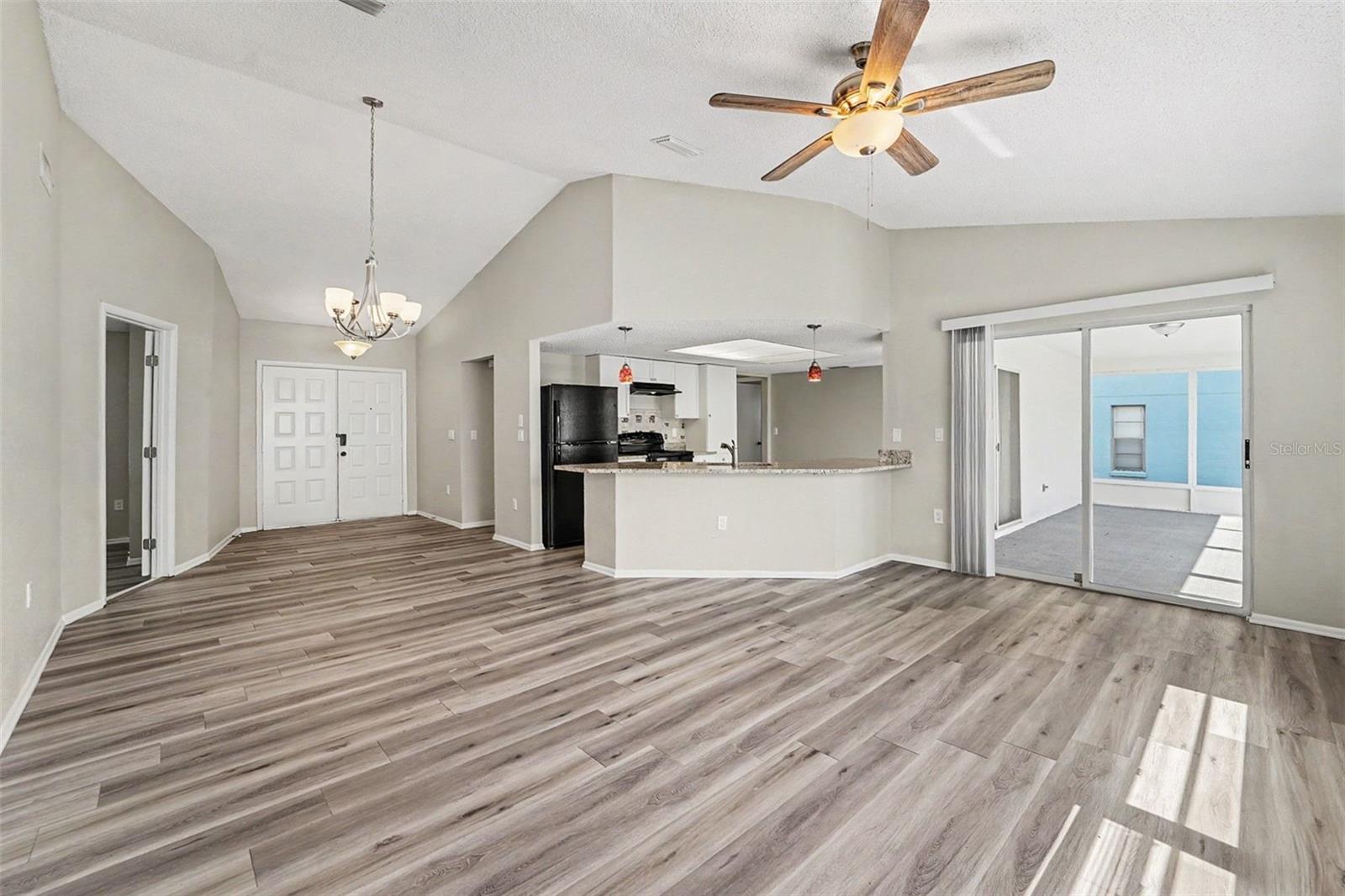 7336 ASHMORE DR — photo 4