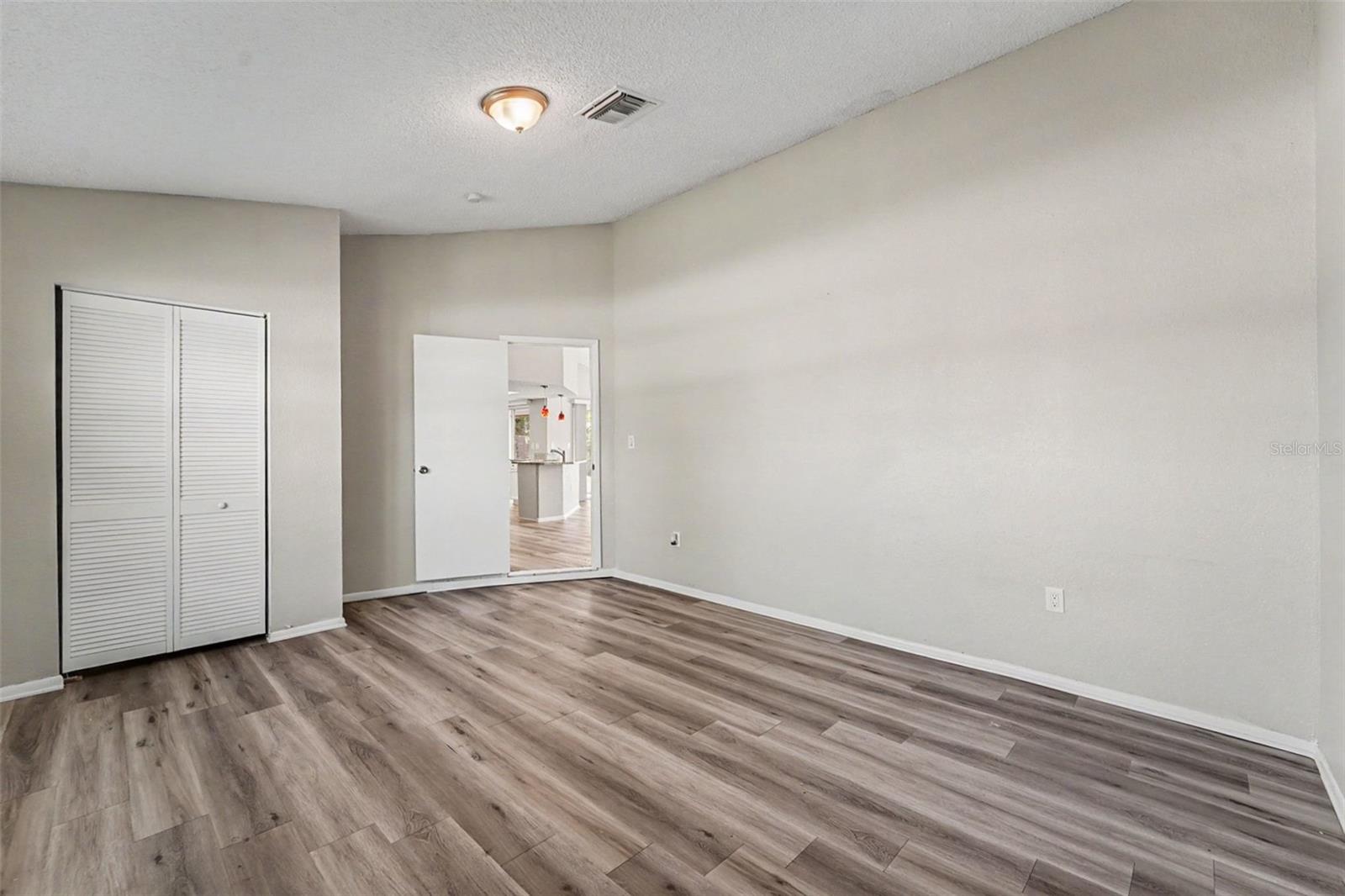 7336 ASHMORE DR — photo 12