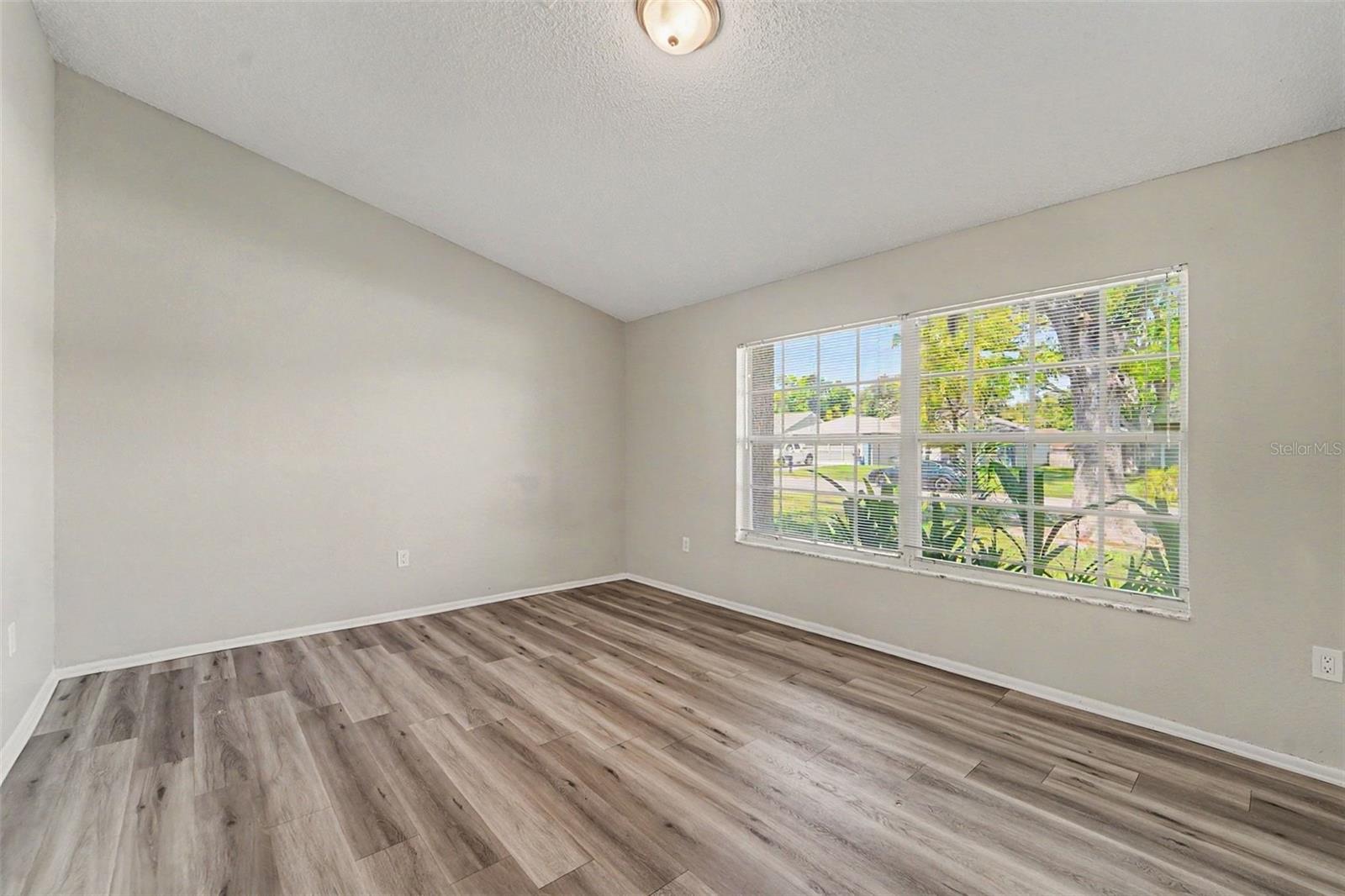 7336 ASHMORE DR — photo 3