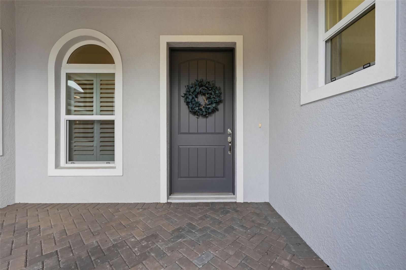 5066 GREENS DR — photo 4