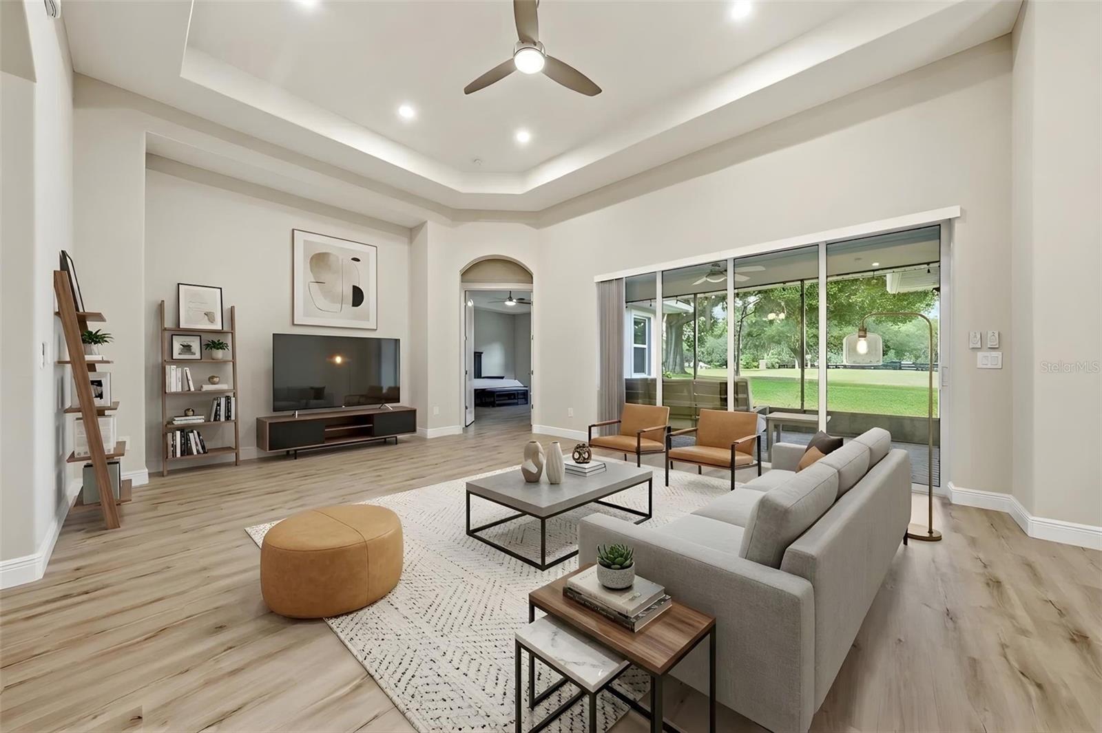 5066 GREENS DR — photo 7