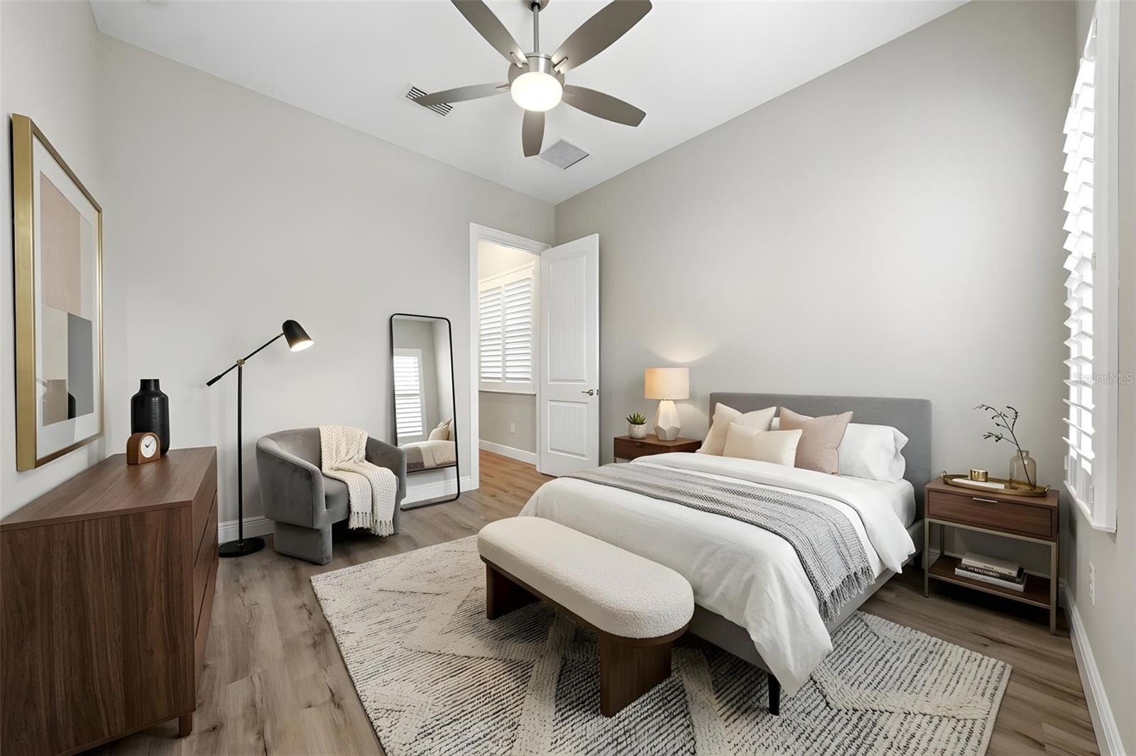 5066 GREENS DR — photo 14