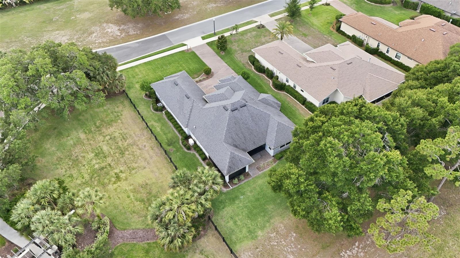 5066 GREENS DR — photo 27