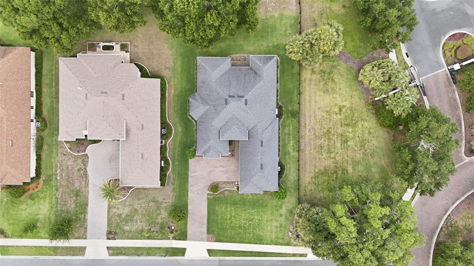 5066 GREENS DR — photo 28