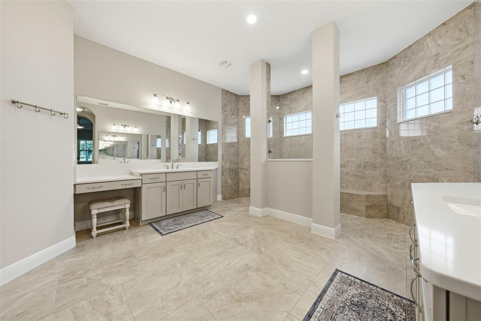 5066 GREENS DR — photo 49