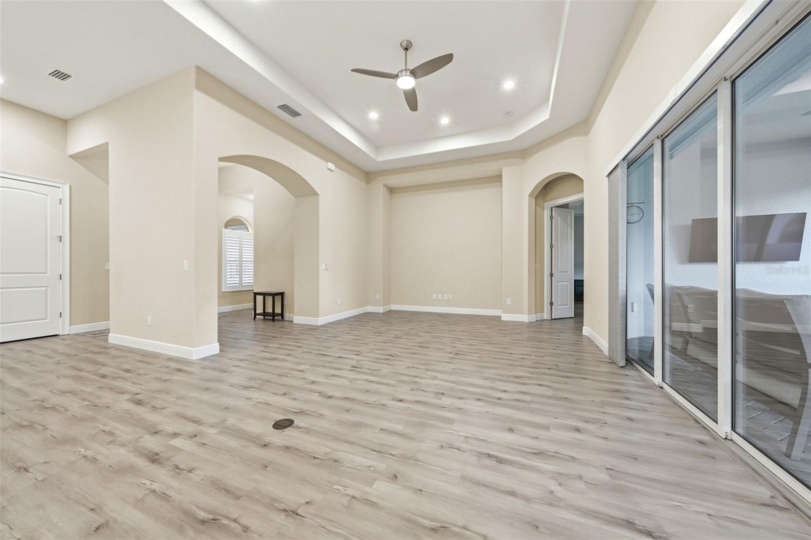 5066 GREENS DR — photo 60