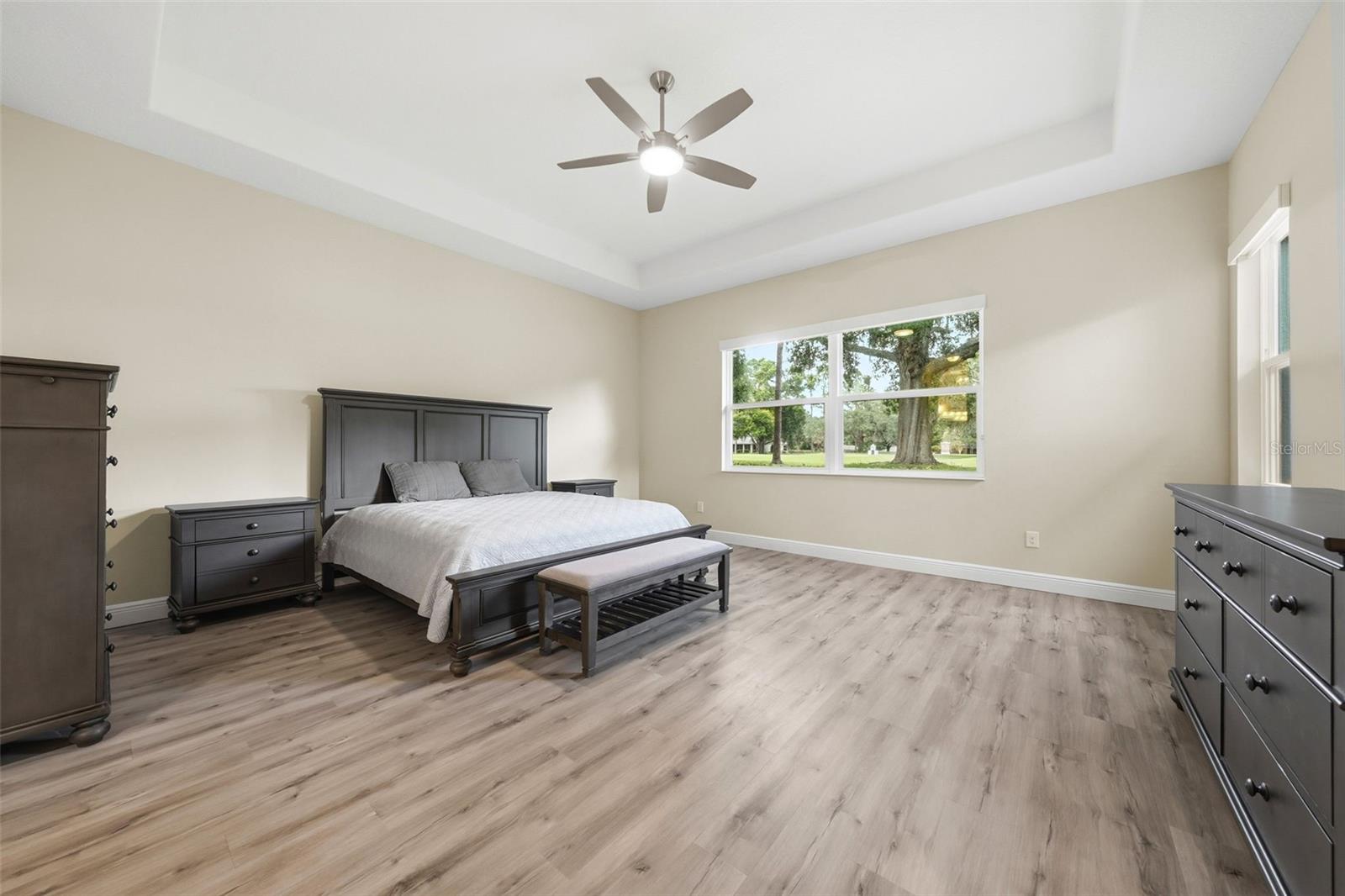 5066 GREENS DR — photo 62