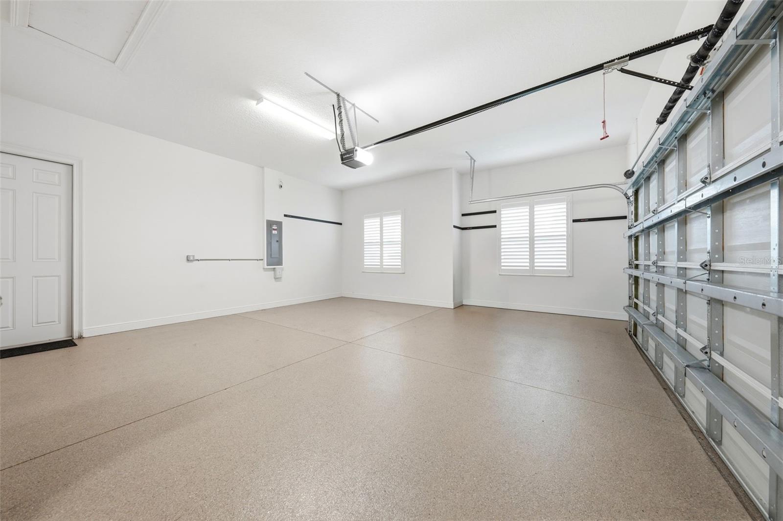5066 GREENS DR — photo 66