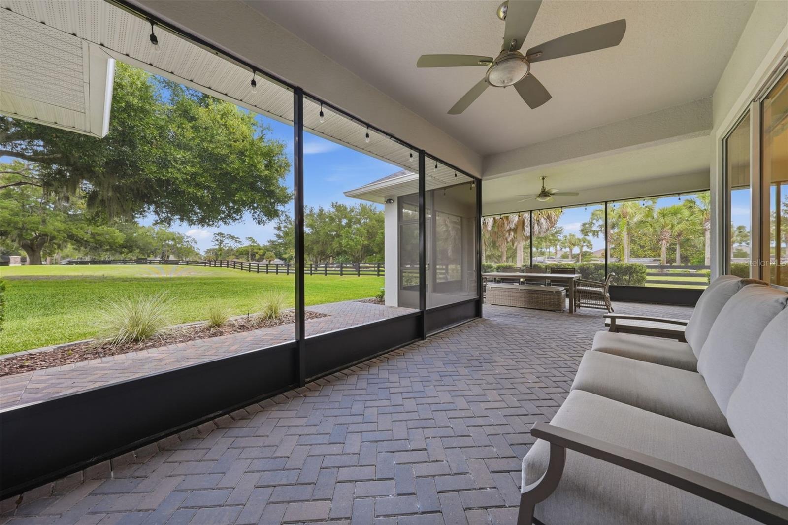 5066 GREENS DR — photo 73