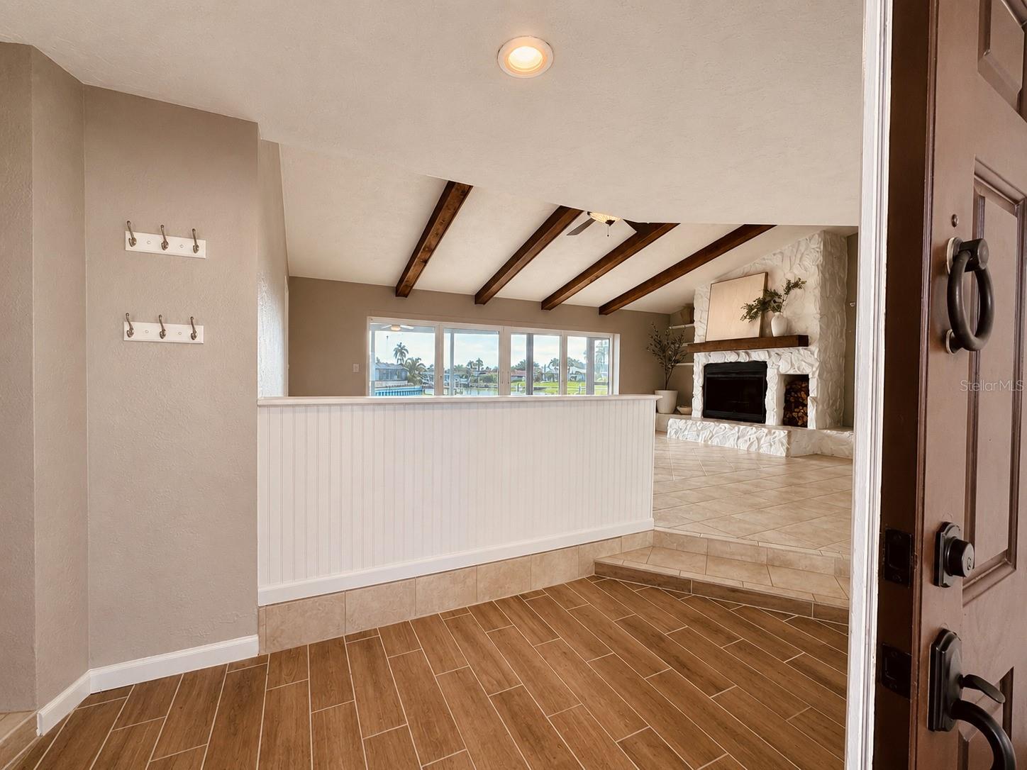 4901 LANSING ST NE — photo 9