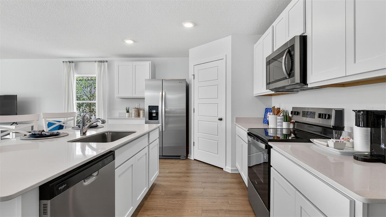65 SAWDUST LN — photo 7